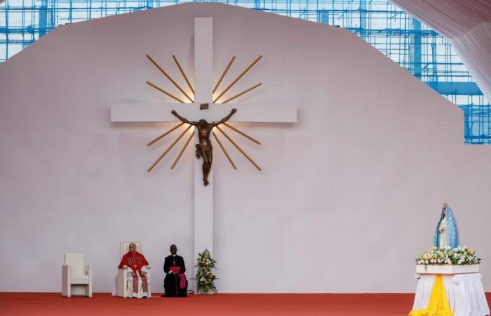 Pope Leo XIV draws 100,000 to Angola Mass, condemns ‘scourge of corruption’