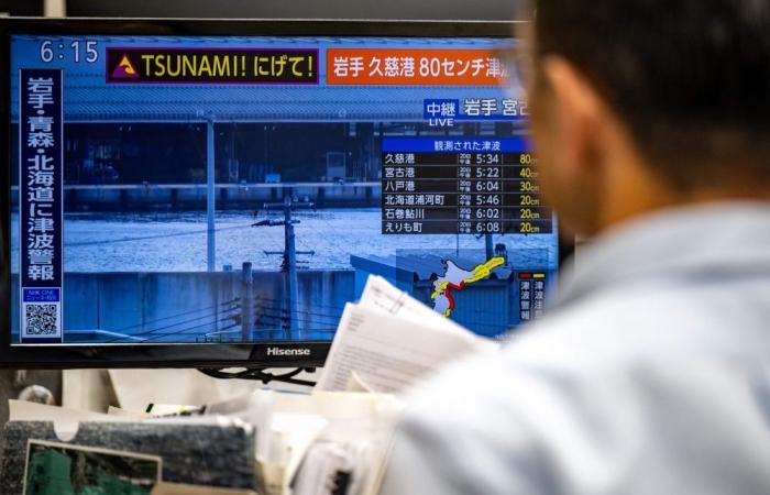 After 7.7 quake, Japan warns of higher likelihood of ‘huge’ magnitude‑8 event