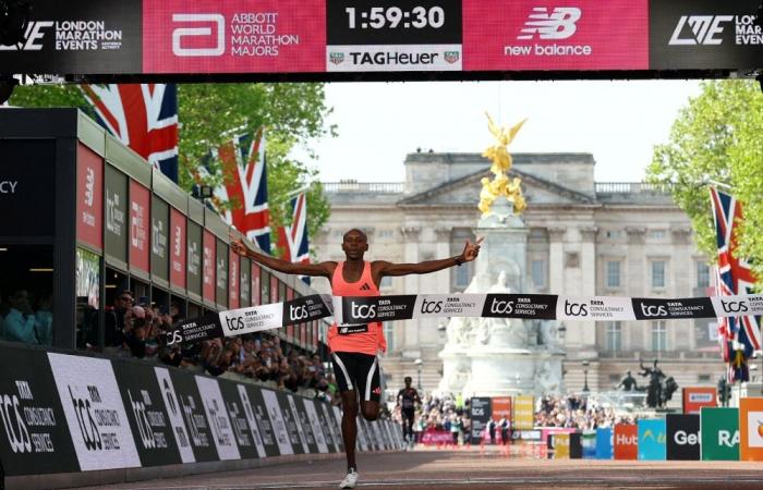 Kenya’s Sawe becomes first man to run marathon under two hours to win in London