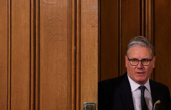 UK voters set to punish Starmer as Reform UK surge shakes Labour grip