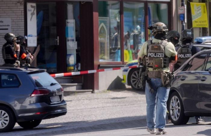 Hostage drama unfolds at German bank branch, police surround area