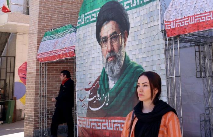 Iranian Revolutionary Guards warn of strikes on US sites after tanker attacks in Gulf