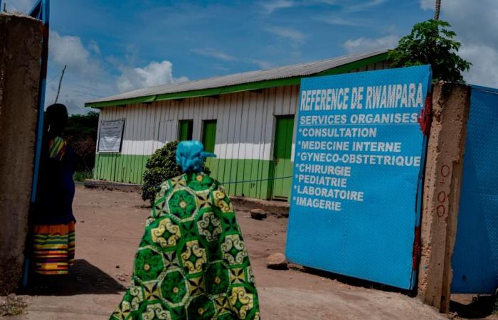 US doctor infected with Ebola in Congo flown to Germany for treatment, family placed in isolation