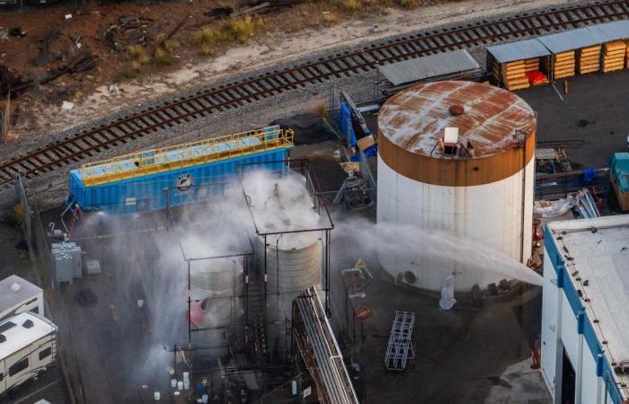 California chemical tank is at high risk of exploding as its heats up, residents told to evacuate