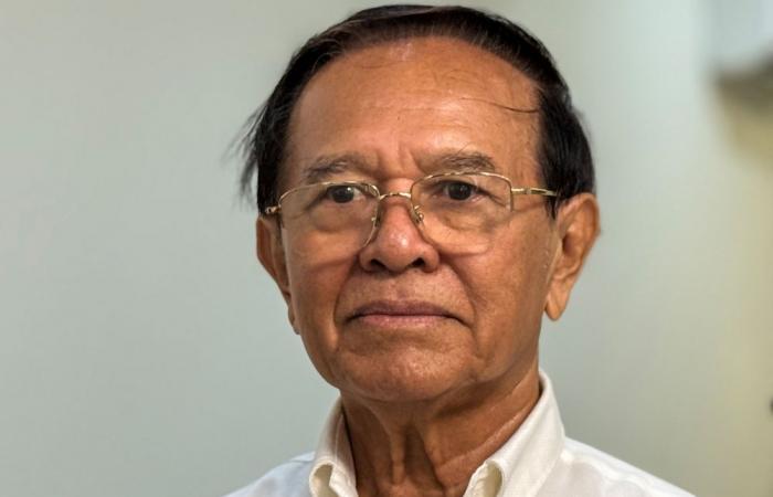 Cambodian king pardons former opposition leader