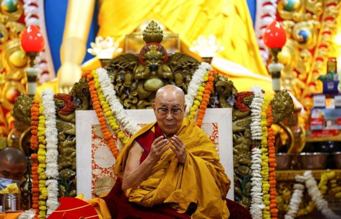Dalai Lama attends swearing-in of Tibetan exile government leader in Dharamshala