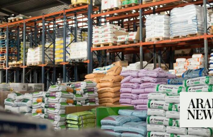 Fertilizer costs to climb 30% as shipping disruptions strain global farming: Oxford Economics 