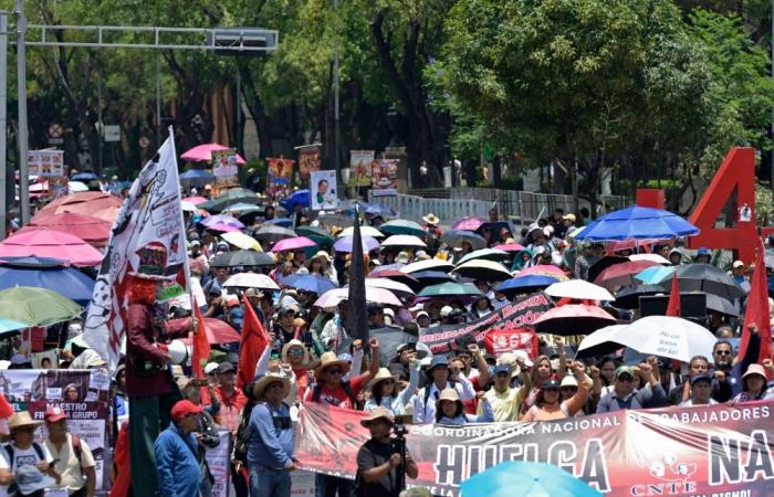 Mexico City protests threaten to overshadow World Cup opening