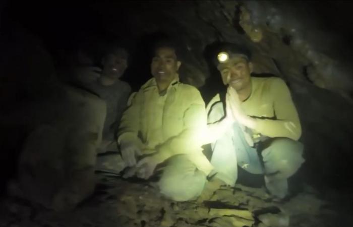 ‘We were so close’: Malaysian diver says rescuers forced to abandon Laos cave search for last two men  as entrance unstable (VIDEO)