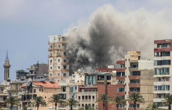 Israeli strikes kill 11 near Tyre after evacuation warning for southern Lebanese city