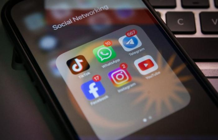 Canada moves to ban social media for under-16s, tighten rules on AI chatbots