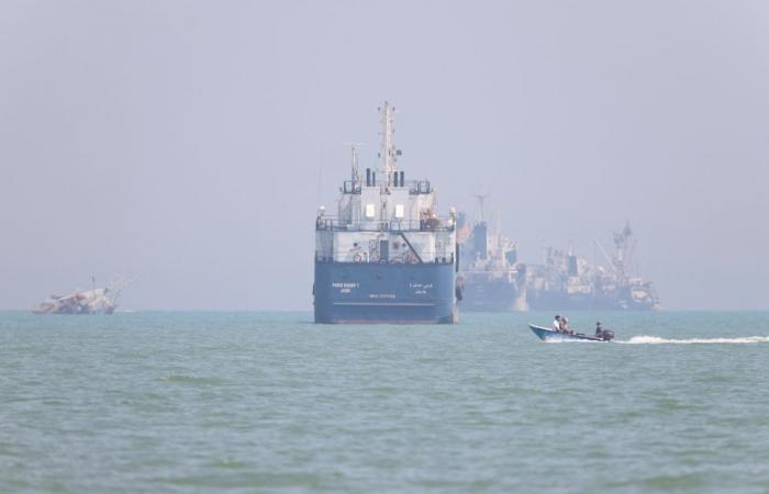 Iran’s 14‑point draft diverges from US account, insisting on sanctions relief, Strait reopening and US$300b rebuilding