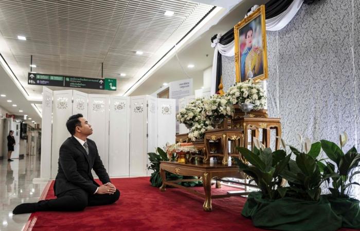 Royal protocol, grief and devotion converge in Bangkok palace as Thais bid farewell to Princess Bha