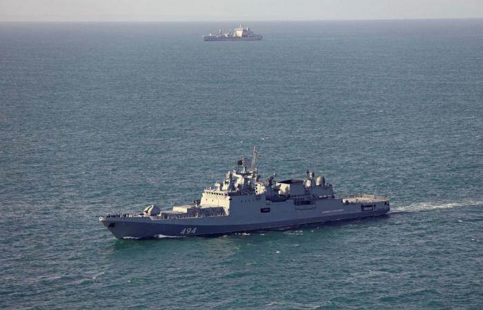 Russian warship fires ‘warning shots’ at UK yacht in Channel standoff