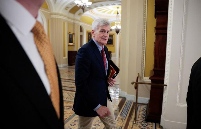 Republicans blast Trump’s Iran deal as details emerge, calling it ‘worst foreign policy blunder’ as president lashes out at ‘these fools’