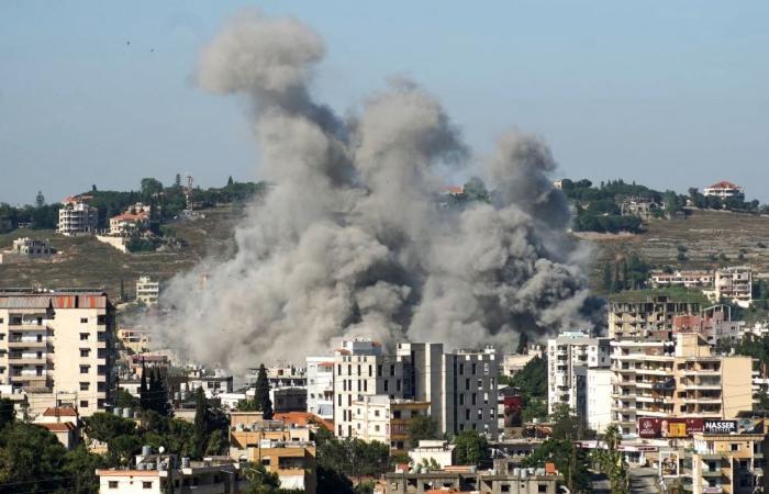 US and Iran set for new talks after delay and deadly strikes