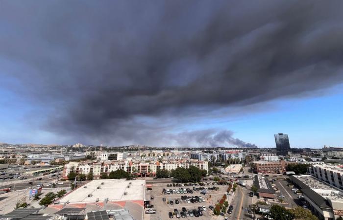 Los Angeles under state of emergency due to warehouse fire (VIDEO)