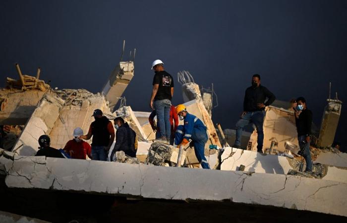 Venezuela quakes kill almost 1,500, with millions more in need