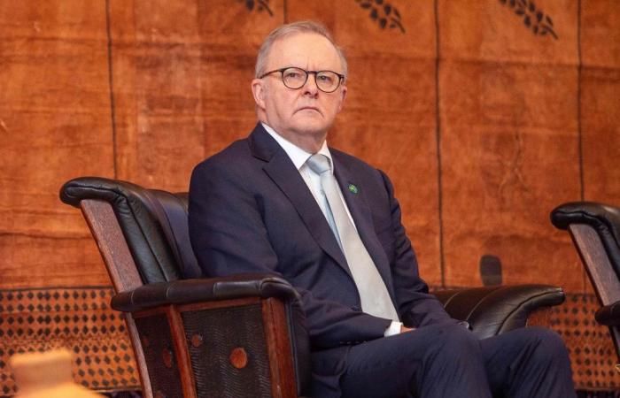 Australia PM apologises for Kylie Minogue comments deemed ‘disrespectful’