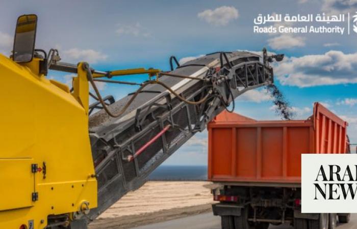 Saudi Arabia opens 900 km of new roads, boosts connectivity with 40 new projects