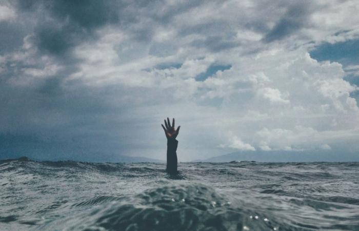 South Korean navy recovers body of sailor missing near maritime border with North
