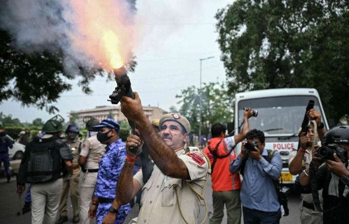 Indian police fire tear gas, baton-charge protesters as thousands demand action over exam leaks