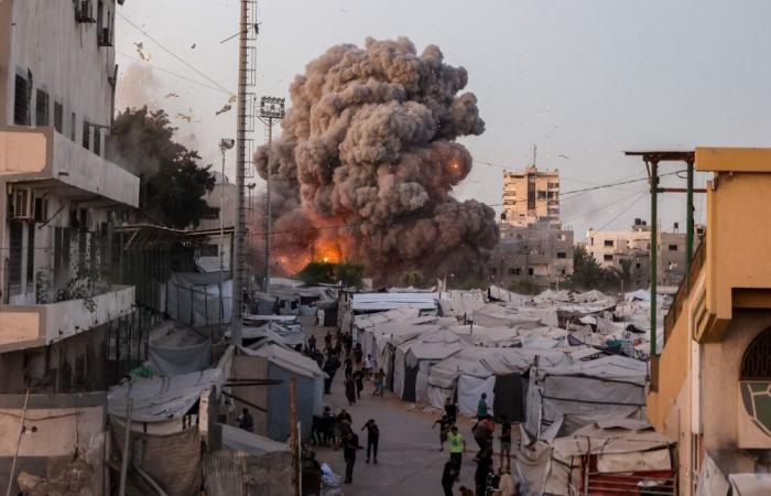 Israeli strike destroys Gaza mosque, displacement tents, leaving hundreds homeless