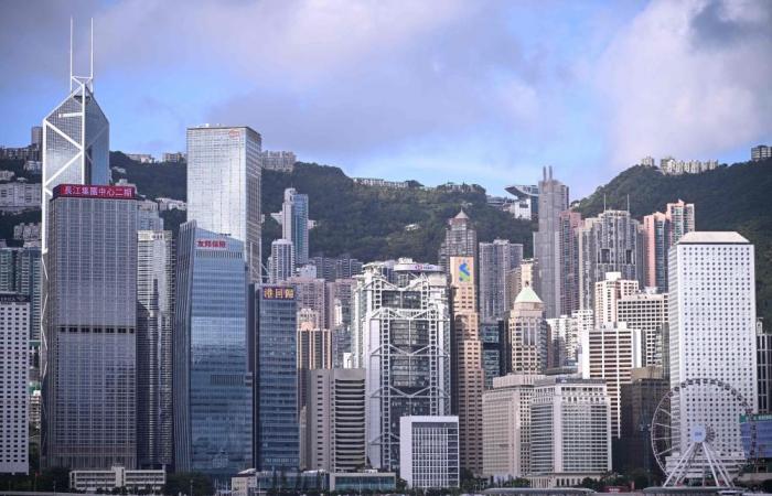 So hot: Hong Kong weather observatory posts record high temperature