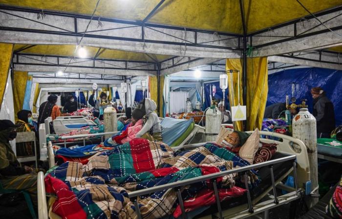 Indonesia declares emergency till Aug 28 after deadly Flores quake