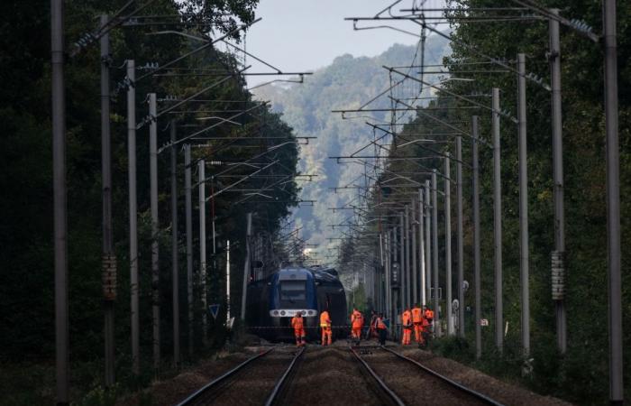 France train derailment: Police probe possible sabotage after rail fragment found