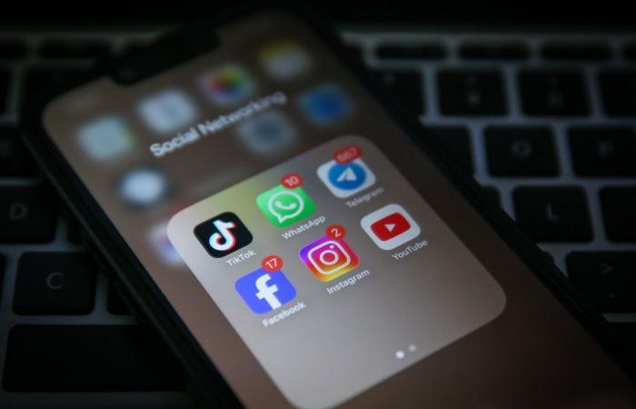 More countries move to ban social media for children, with restrictions spreading worldwide