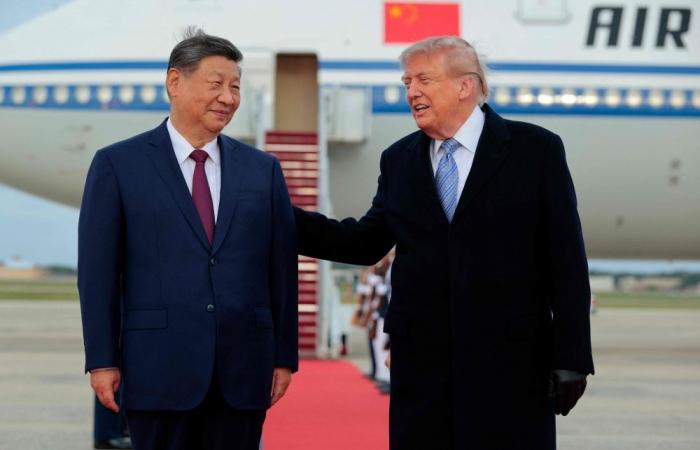 Red carpet for Xi as Trump seeks to steady US-China ties