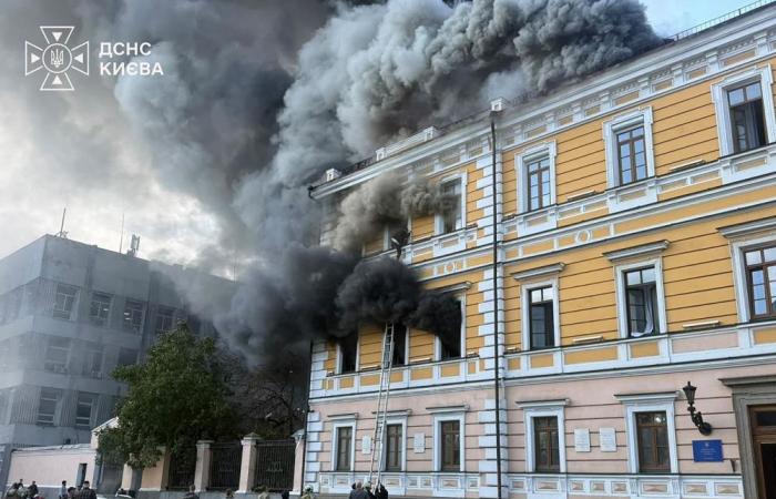 Russian missiles, drones hit Kyiv, killing four and damaging power grid