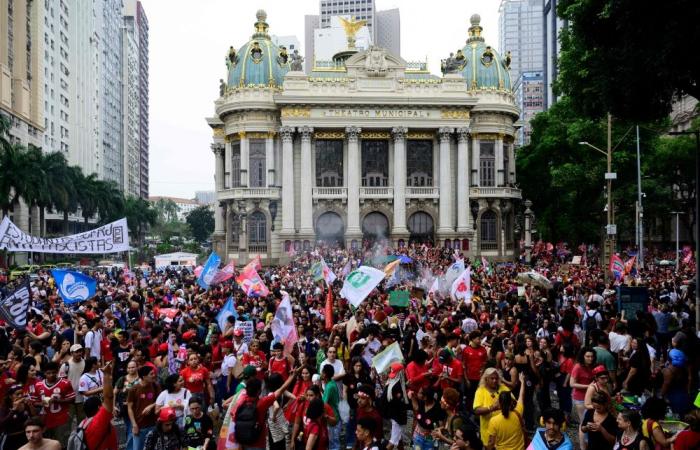 ‘Never again Bolsonaro’: Thousands march in Brazil ahead of election runoff