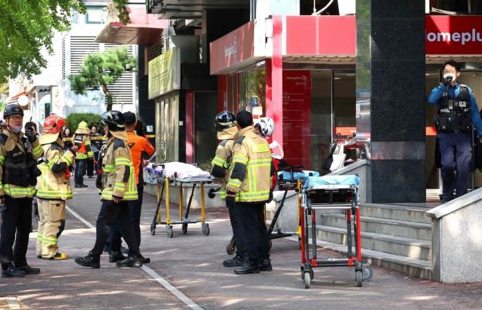 Incheon supermarket stabbing leaves one in cardiac arrest, seven injured; man arrested