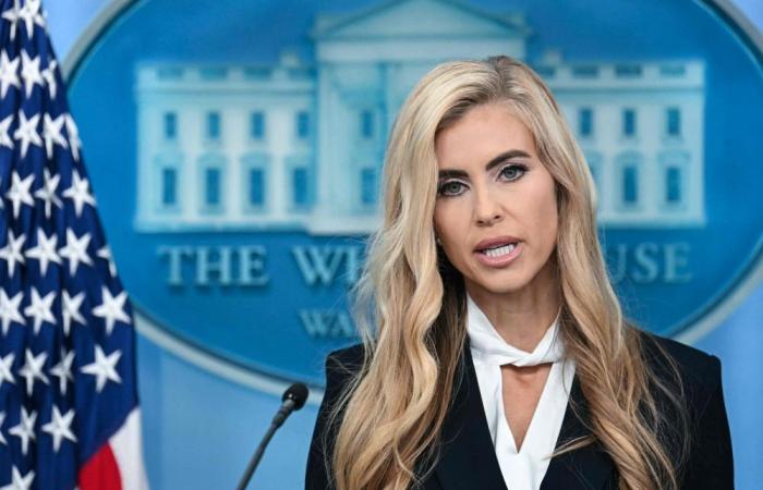 Trump spokeswoman admits failing bar exam