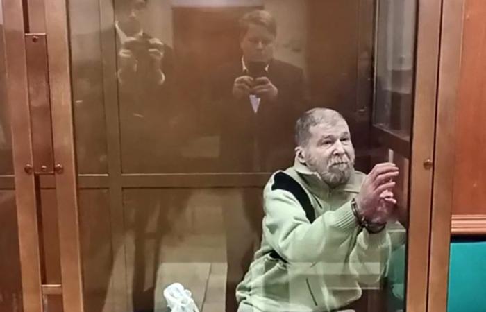 Trump says US citizen Stephen Hubbard on way home after freed by Russia without a swap