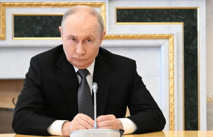 Russia ready to resume Ukraine talks but cool on peace deal