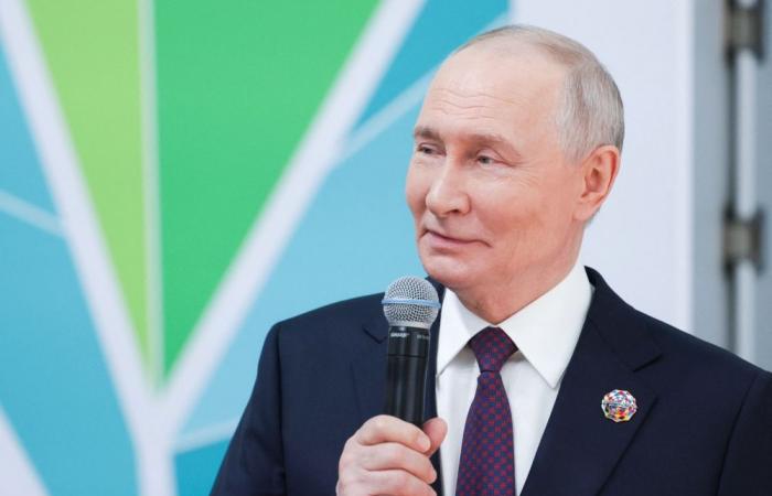 Putin calls Elon Musk a ‘genius’ as Russia races to build its own satellite internet network