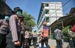 No more signs of life in Indonesia school collapse, say rescuers