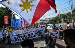 Thousands protest in Philippines against flood control fraud