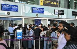 India’s biggest airline cancels 1,200 flights, unleashing airport chaos