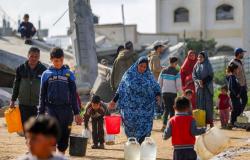 Palestinian president calls for Israel to lift barriers to phase two of Gaza truce