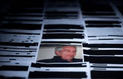 US lingerie tycoon Les Wexner testifies he was ‘conned’ by Epstein, denies knowing of crimes