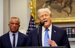 Trump ups the stakes: Iranian boats near blockade to be ‘immediately eliminated’