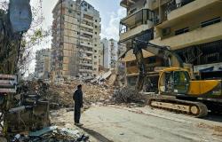 Israel army probes image of soldier hitting Jesus statue with hammer in Lebanon