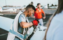 No shortage yet, but EU moves to secure jet fuel supplies from US 