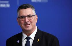 Israeli foreign minister says Gaza-bound flotilla activists to be disembarked in Greece soon