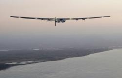 Record-setting solar aircraft Solar Impulse 2 crashes into Gulf of Mexico after eight-day mission