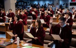 Philippine senators sworn in as judges for VP Sara Duterte’s impeachment trial